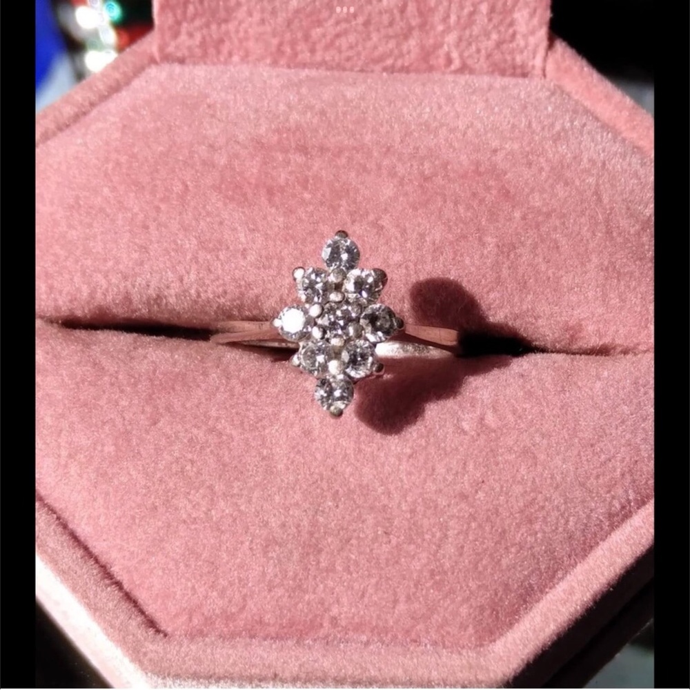 Vintage White Gold Estate Cluster Cocktail Ring size 5.5